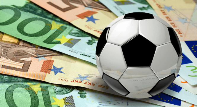 سباق المليارات.. كرة القدم تتحول إلى صناعة عالمية تقودها الأندية الكبرى