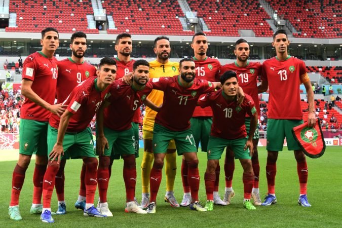لاعبو المنتخب المغربي الثلاثي خلال تدريبات كأس العرب